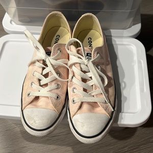 Light pink Converse, Size 7